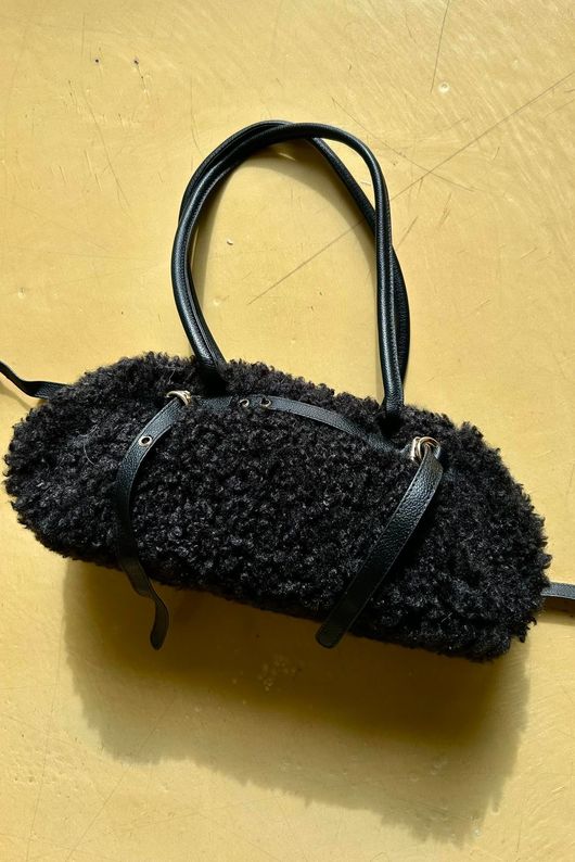 Hicks Shearling Barrel Bag Black